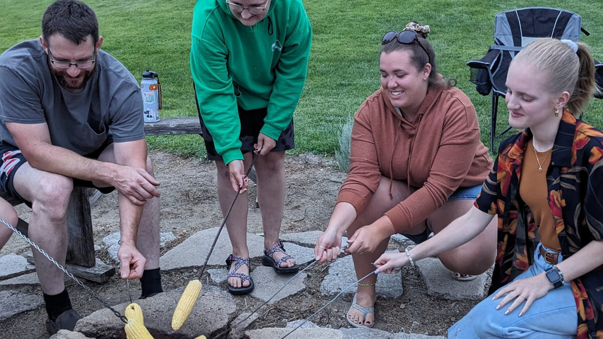 APPLY NOW! Youth and Family Pastor Ainsworth EFC, Ainsworth, Nebraska